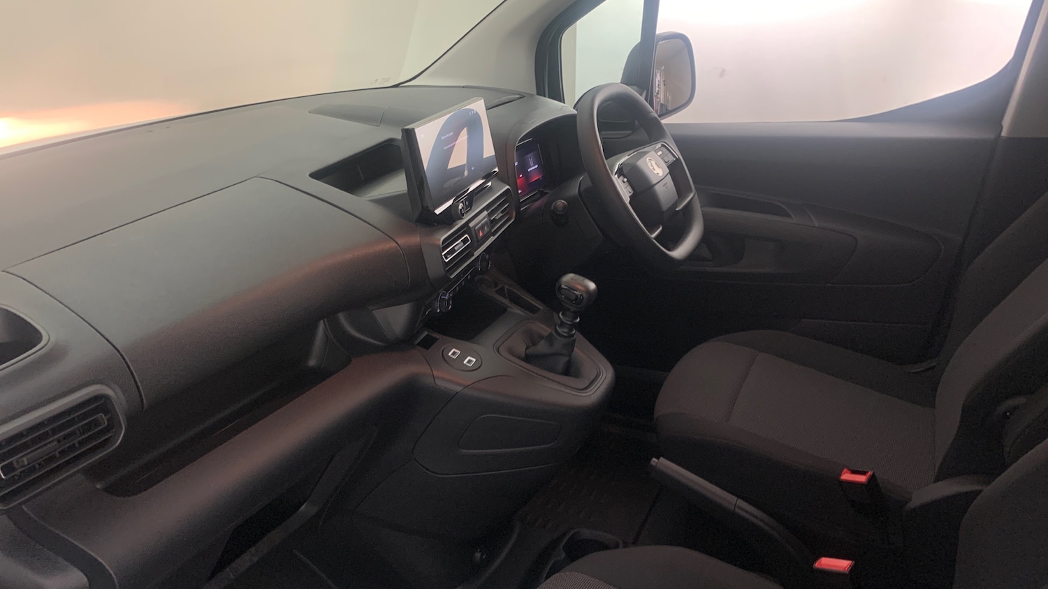 Used Vauxhall Combo 2024 for sale - 78021165: Photo 2