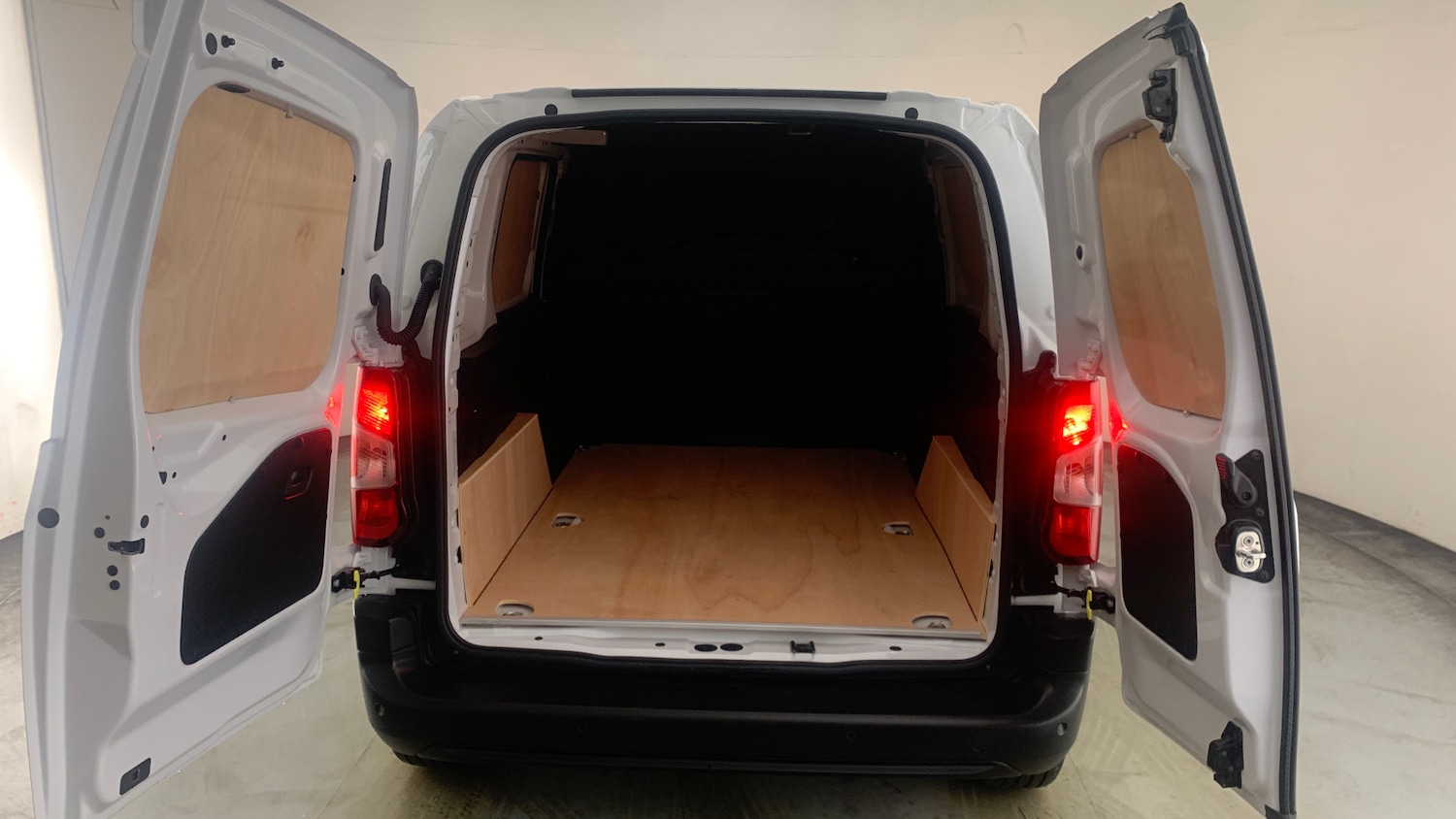 Used Vauxhall Combo 2024 for sale - 78021165: Photo 5