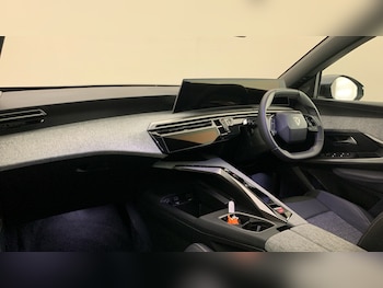 Used Peugeot 3008 2025 for sale - 79000393: Photo