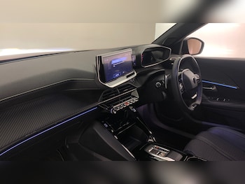 Used Peugeot 2008 2024 for sale - 76659859: Photo