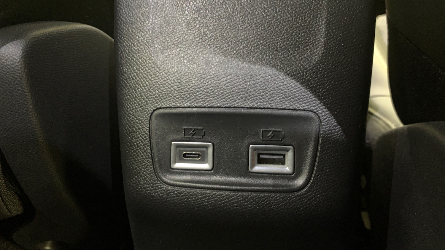 Used Peugeot 2008 2024 for sale - 76659859: Photo 40