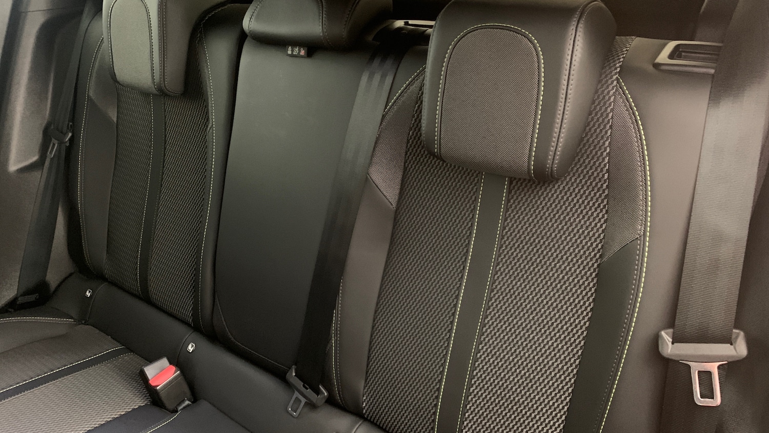 Used Peugeot 2008 2024 for sale - 76659859: Photo 8