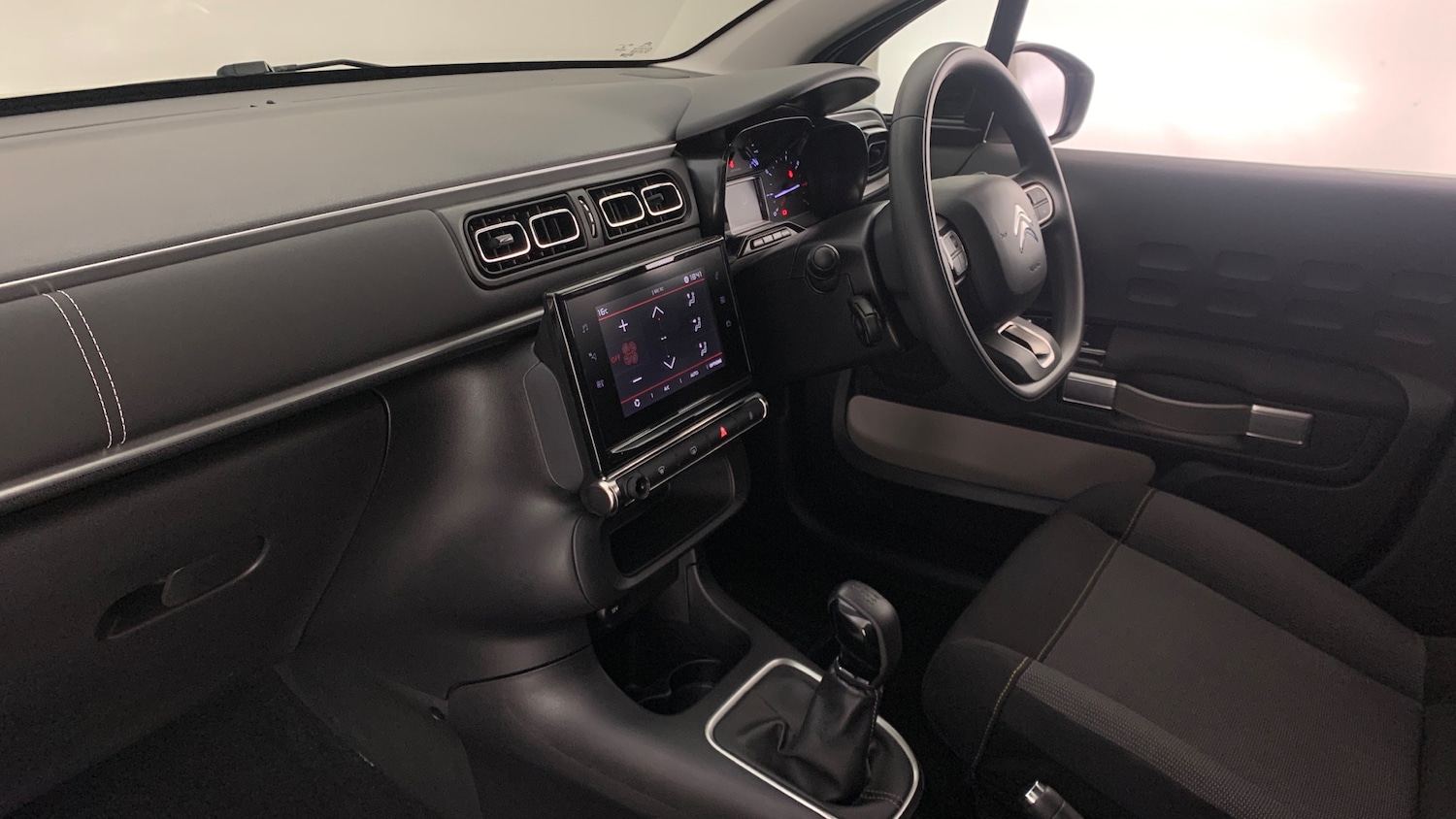 Used Citroen C3 2022 for sale - 76574403: Photo 2