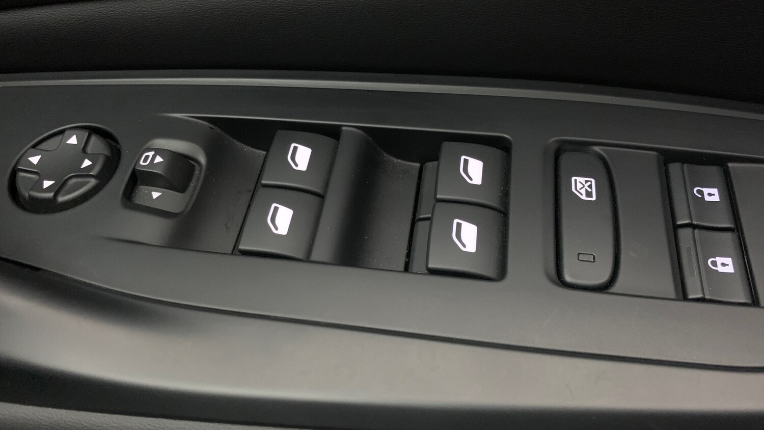 Used Peugeot 408 2024 for sale - 76647078: Photo 38