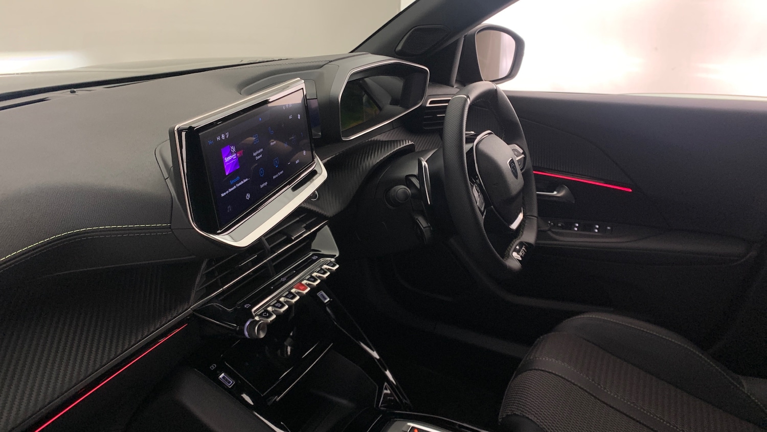 Used Peugeot 2008 2025 for sale - 77332368: Photo 2