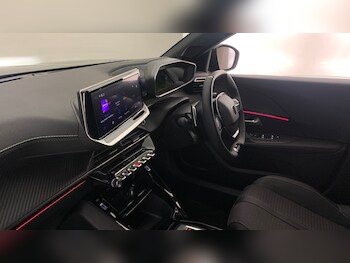 Used Peugeot 2008 2025 for sale - 77332368: Photo