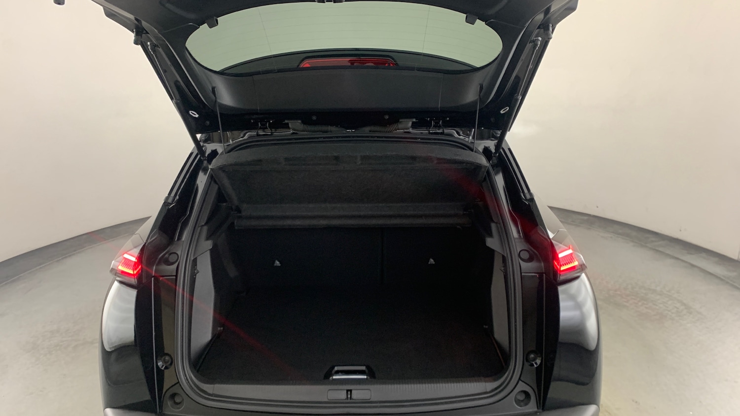 Used Peugeot 2008 2025 for sale - 77332368: Photo 6