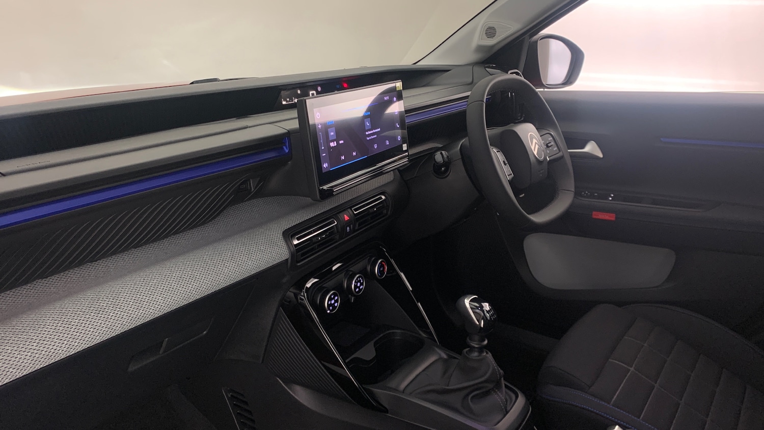 Used Citroen C3 2025 for sale - 76574313: Photo 2