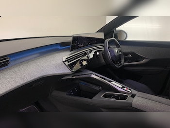Used Peugeot 3008 2025 for sale - 76168037: Photo 2