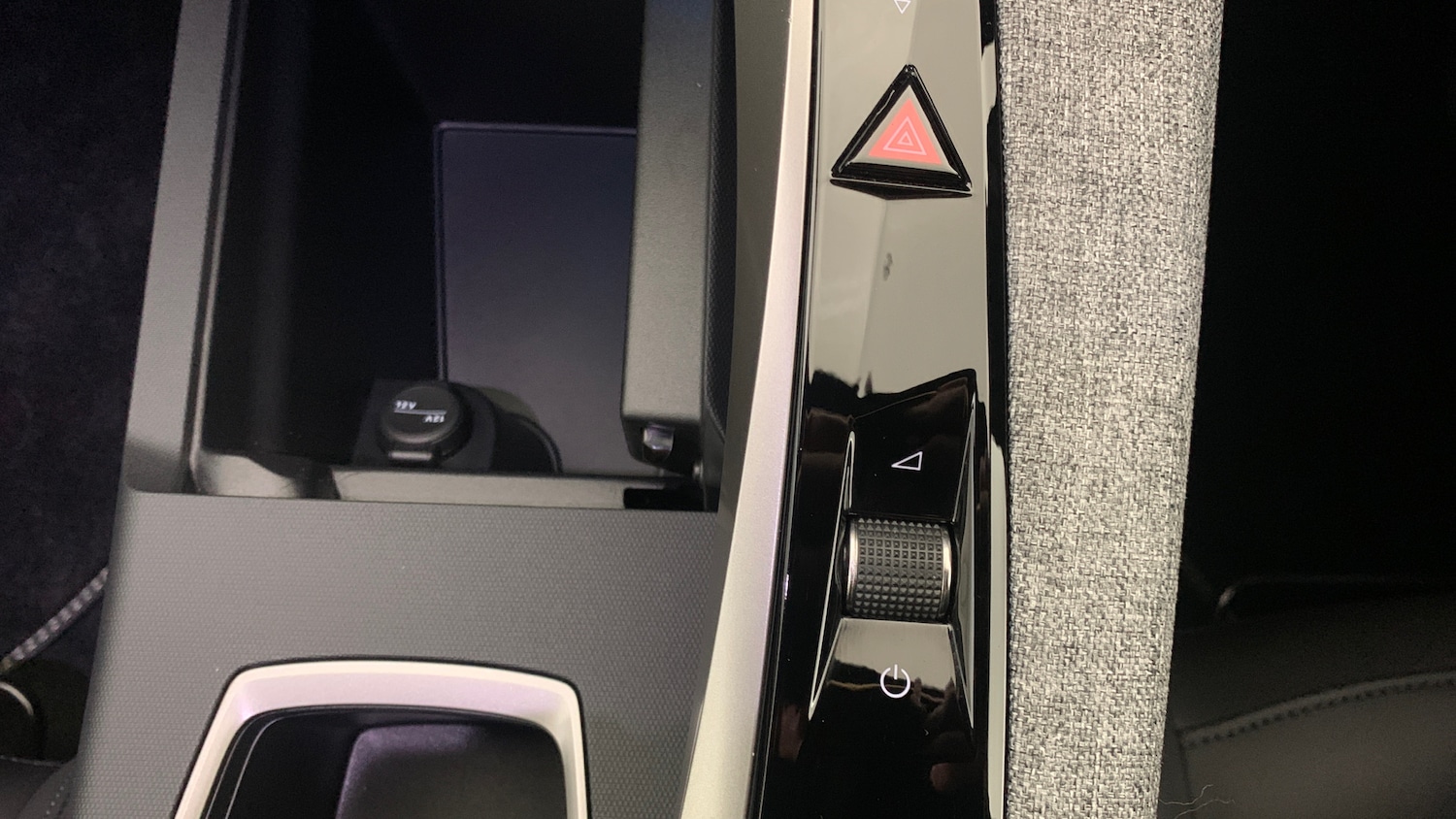 Used Peugeot 3008 2025 for sale - 76168037: Photo 32