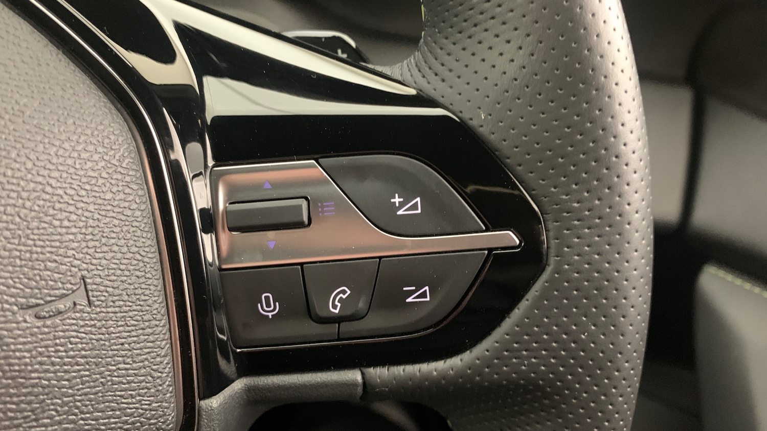 Used Peugeot 408 2024 for sale - 76574400: Photo 18