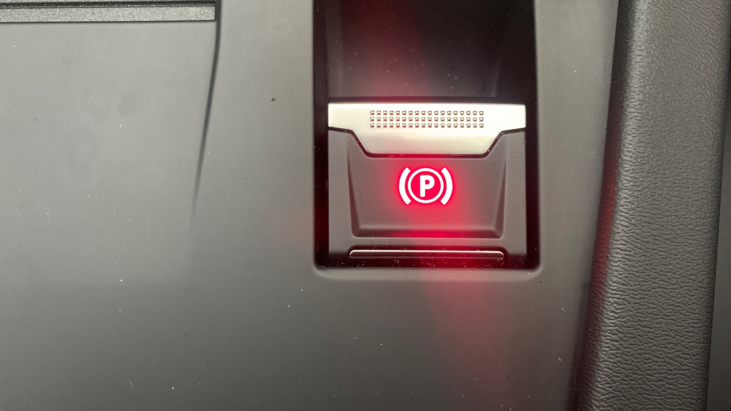 Used Peugeot 408 2024 for sale - 76574400: Photo 34