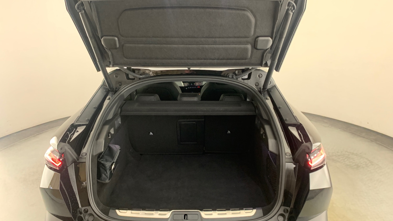 Used Peugeot 408 2024 for sale - 76574400: Photo 5