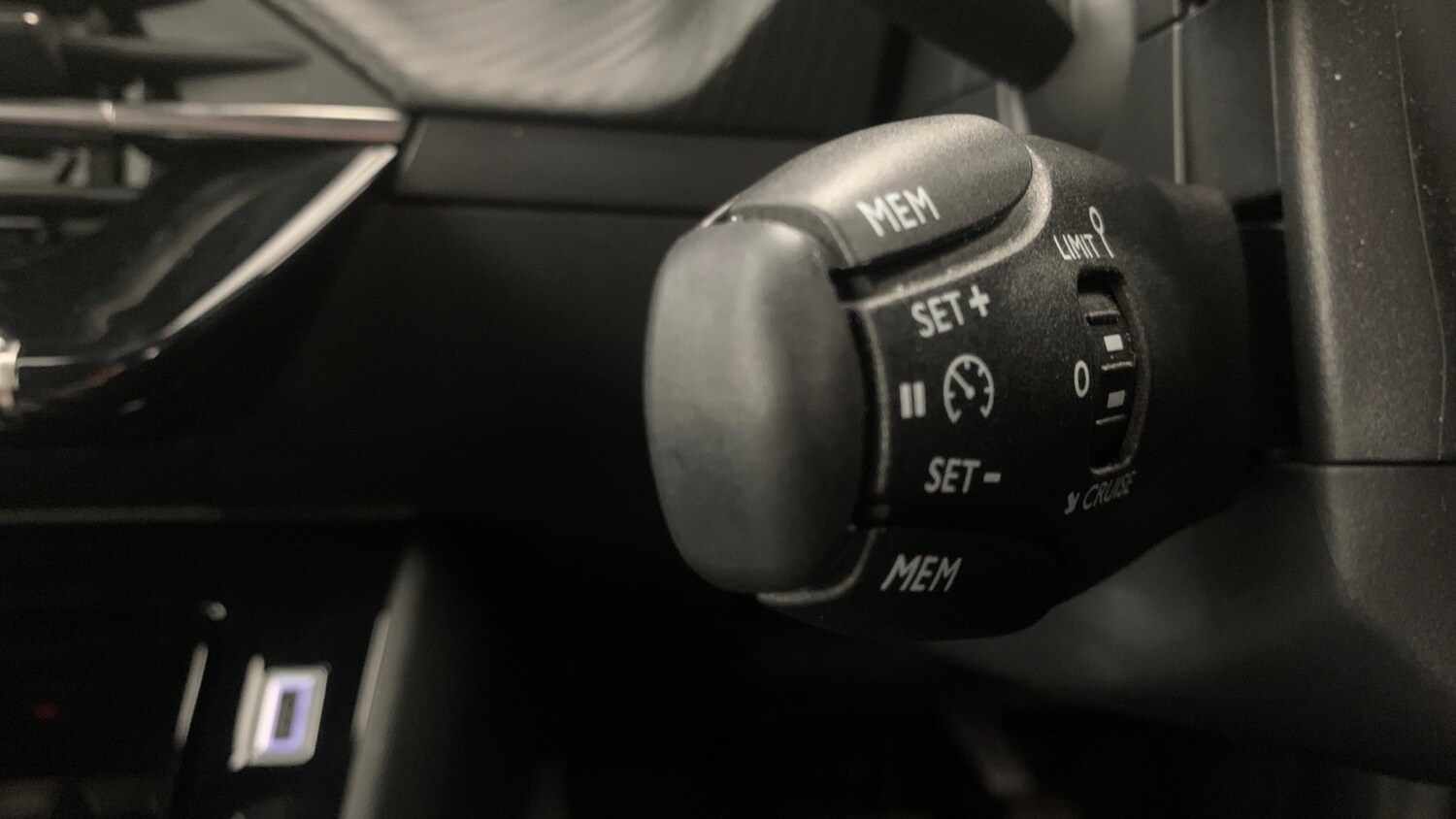 Used Peugeot 2008 2025 for sale - 76621411: Photo 37