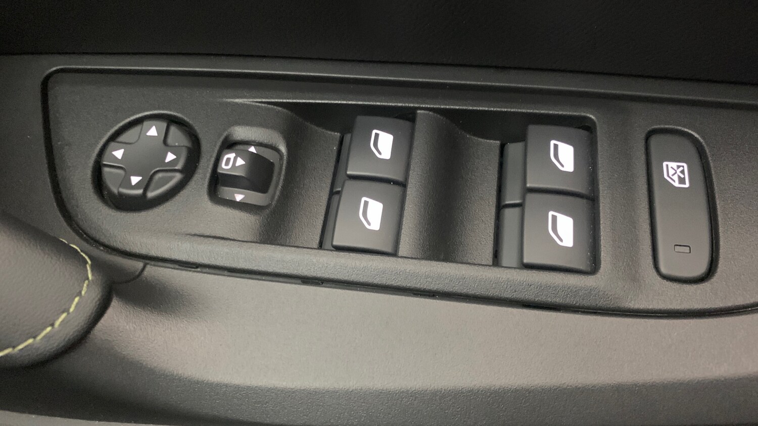 Used Peugeot 2008 2025 for sale - 76621411: Photo 38