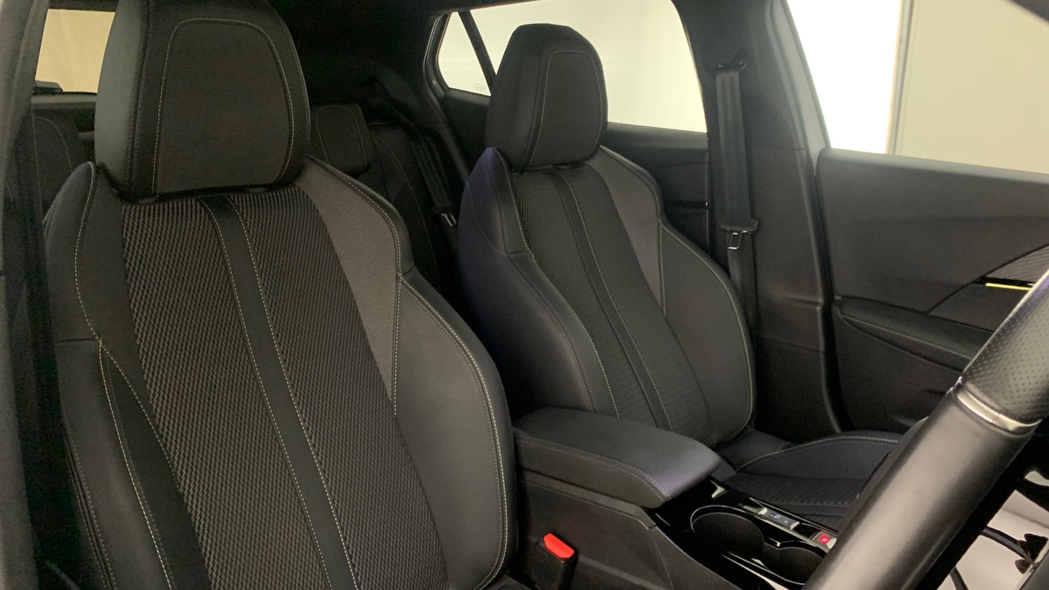 Used Peugeot 2008 2025 for sale - 76621411: Photo 43