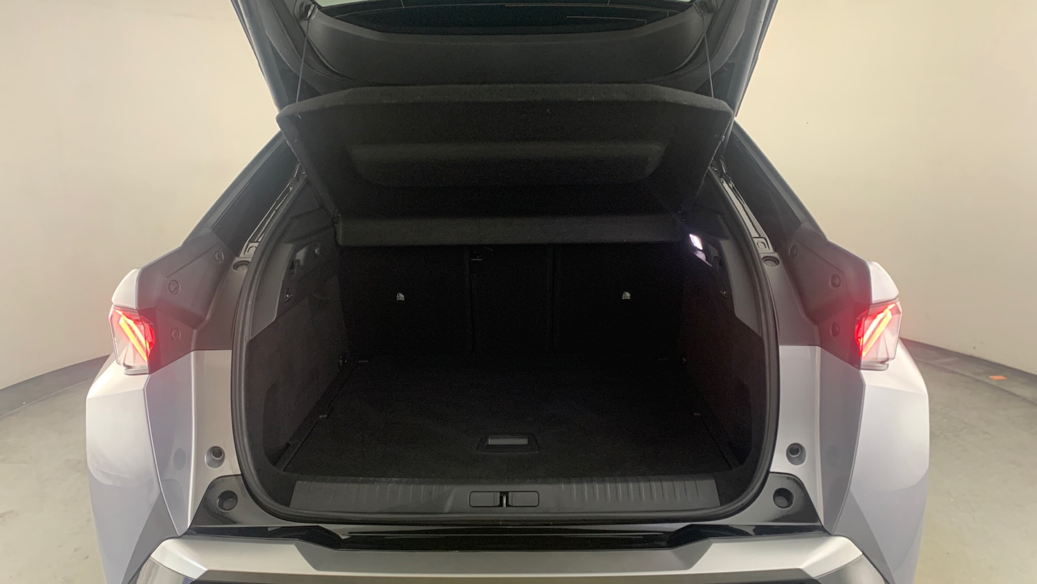 Used Peugeot 3008 2025 for sale - 78073619: Photo 5