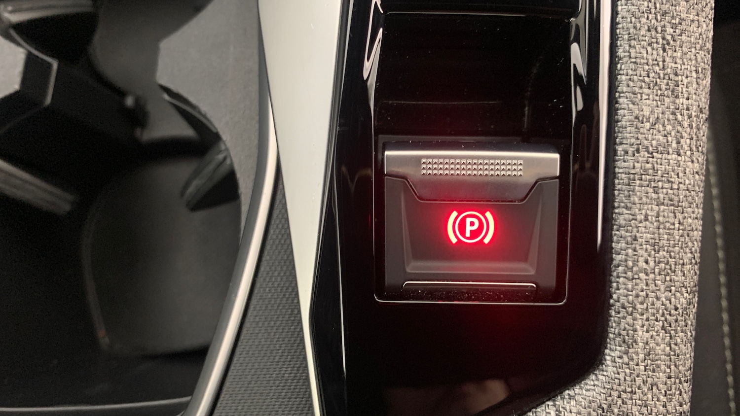 Used Peugeot 3008 2024 for sale - 76474343: Photo 35