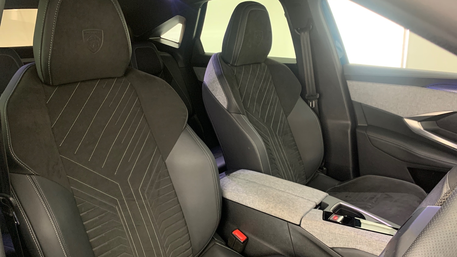 Used Peugeot 3008 2024 for sale - 76474343: Photo 44