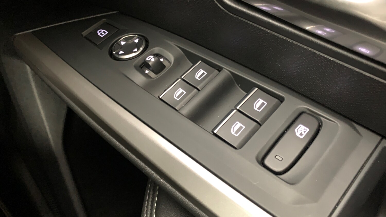 Used Peugeot 5008 2025 for sale - 78158133: Photo 39