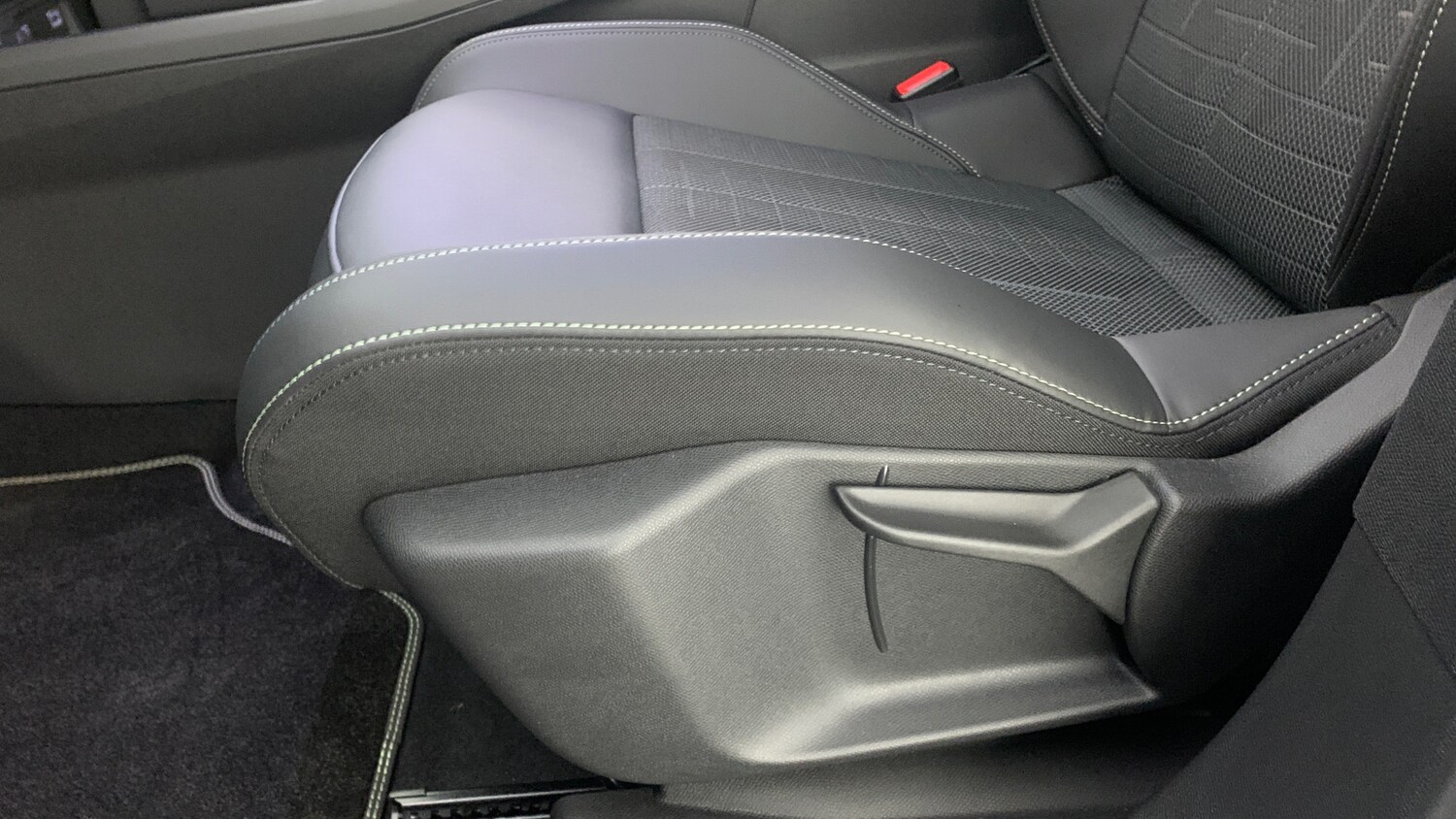 Used Peugeot 5008 2025 for sale - 78158133: Photo 45