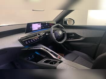 Used Peugeot 5008 2025 for sale - 79713237: Photo
