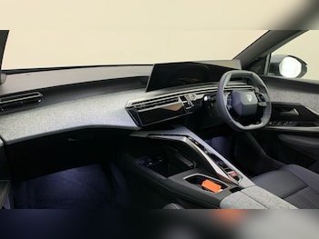 Used Peugeot 5008 2025 for sale - 79203078: Photo