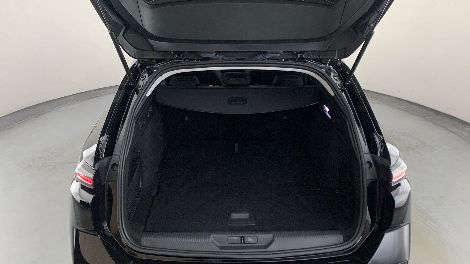 Used Peugeot 308 SW 2024 for sale - 76202093: Photo 5