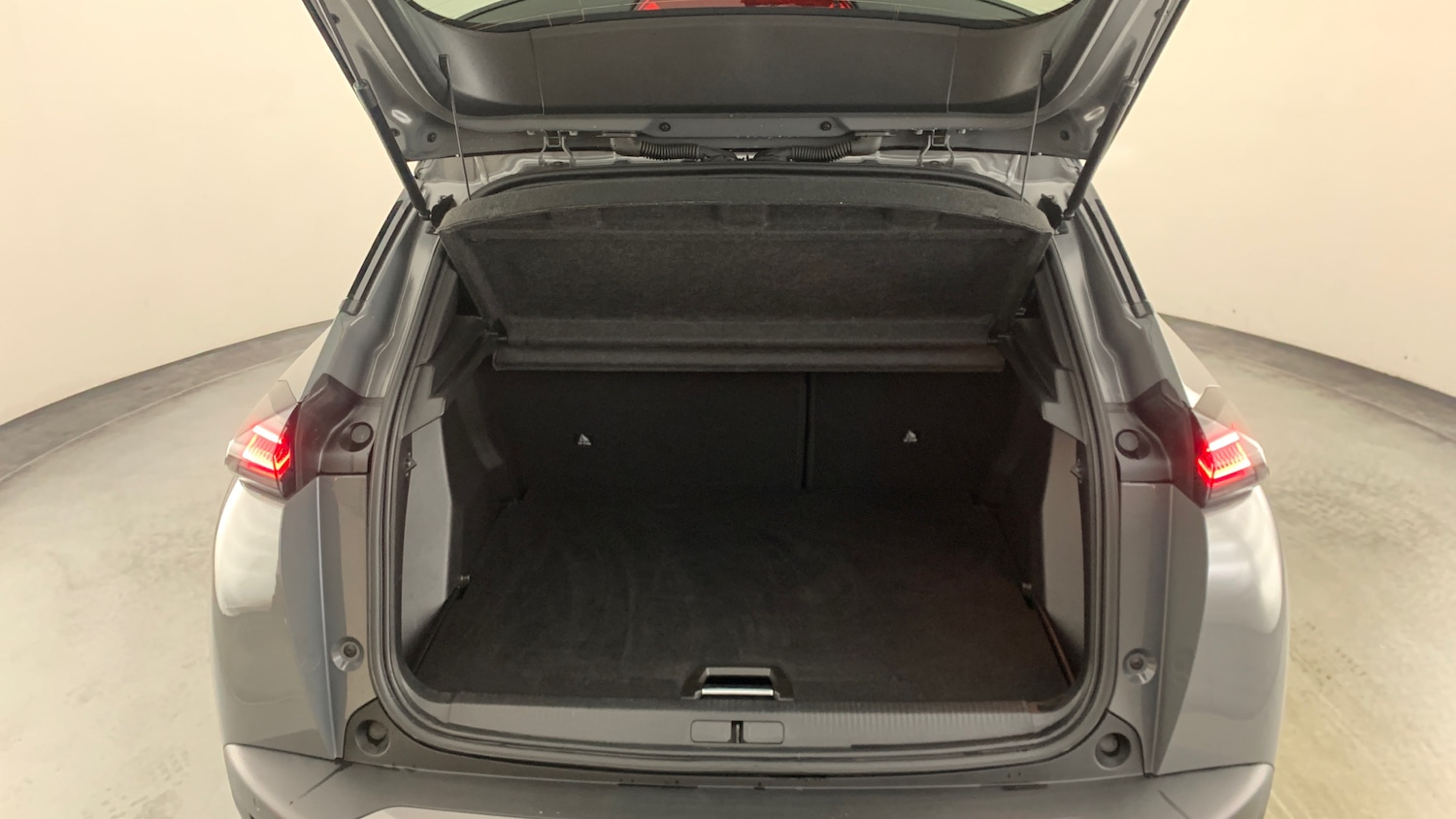 Used Peugeot 2008 2024 for sale - 76327705: Photo 5