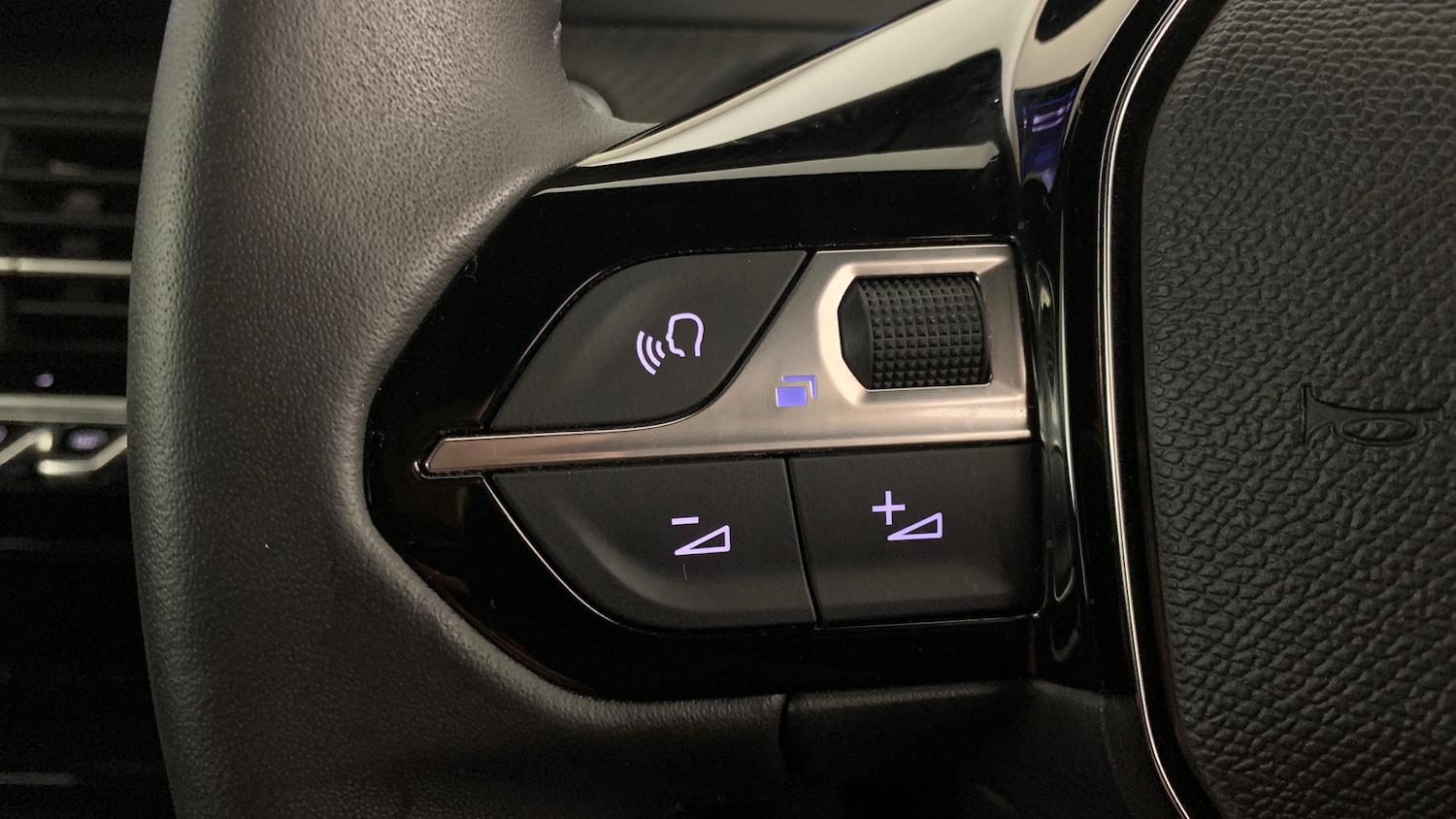 Used Peugeot 2008 2024 for sale - 76574406: Photo 19