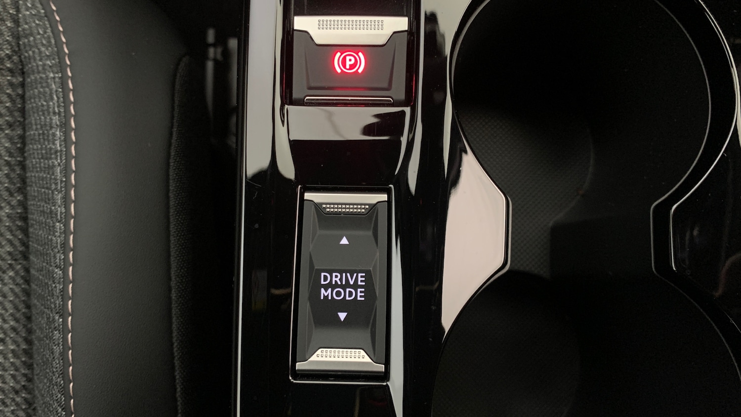 Used Peugeot 2008 2024 for sale - 76574406: Photo 32