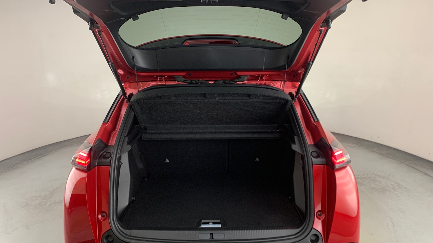 Used Peugeot 2008 2024 for sale - 76574406: Photo 5