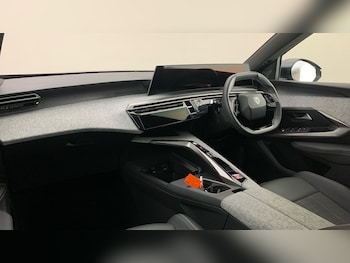 Used Peugeot 5008 2025 for sale - 79203042: Photo