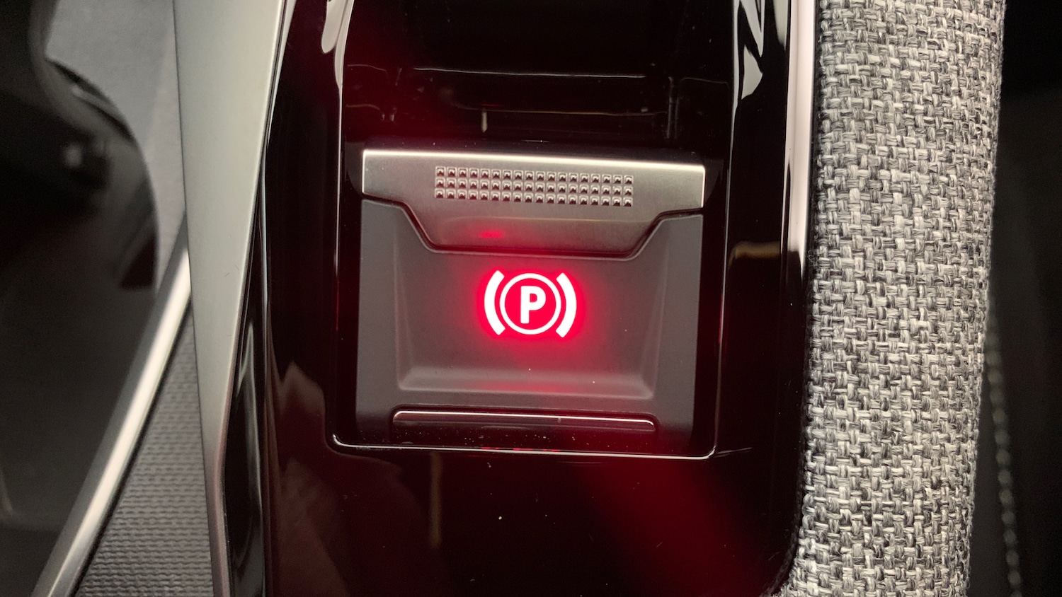 Used Peugeot 3008 2024 for sale - 77332379: Photo 41