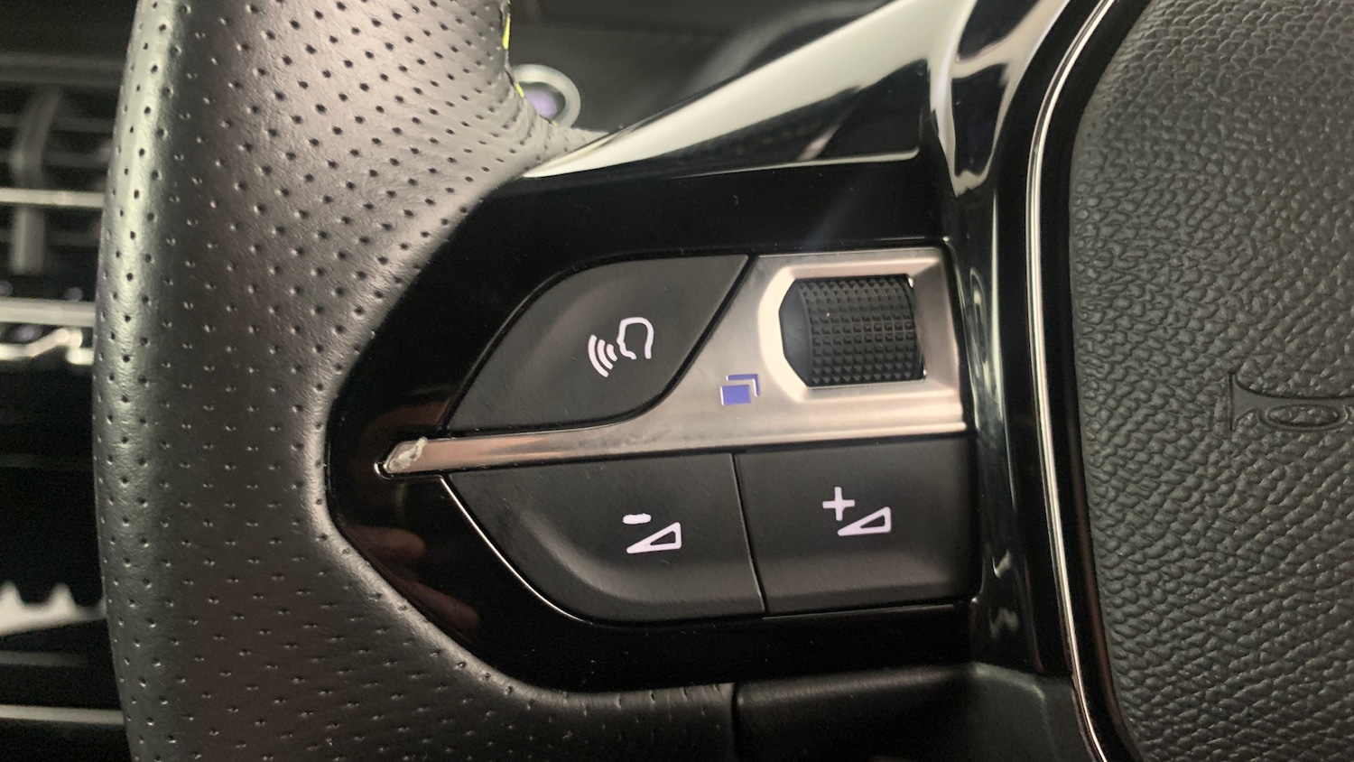 Used Peugeot 208 2024 for sale - 76977337: Photo 19