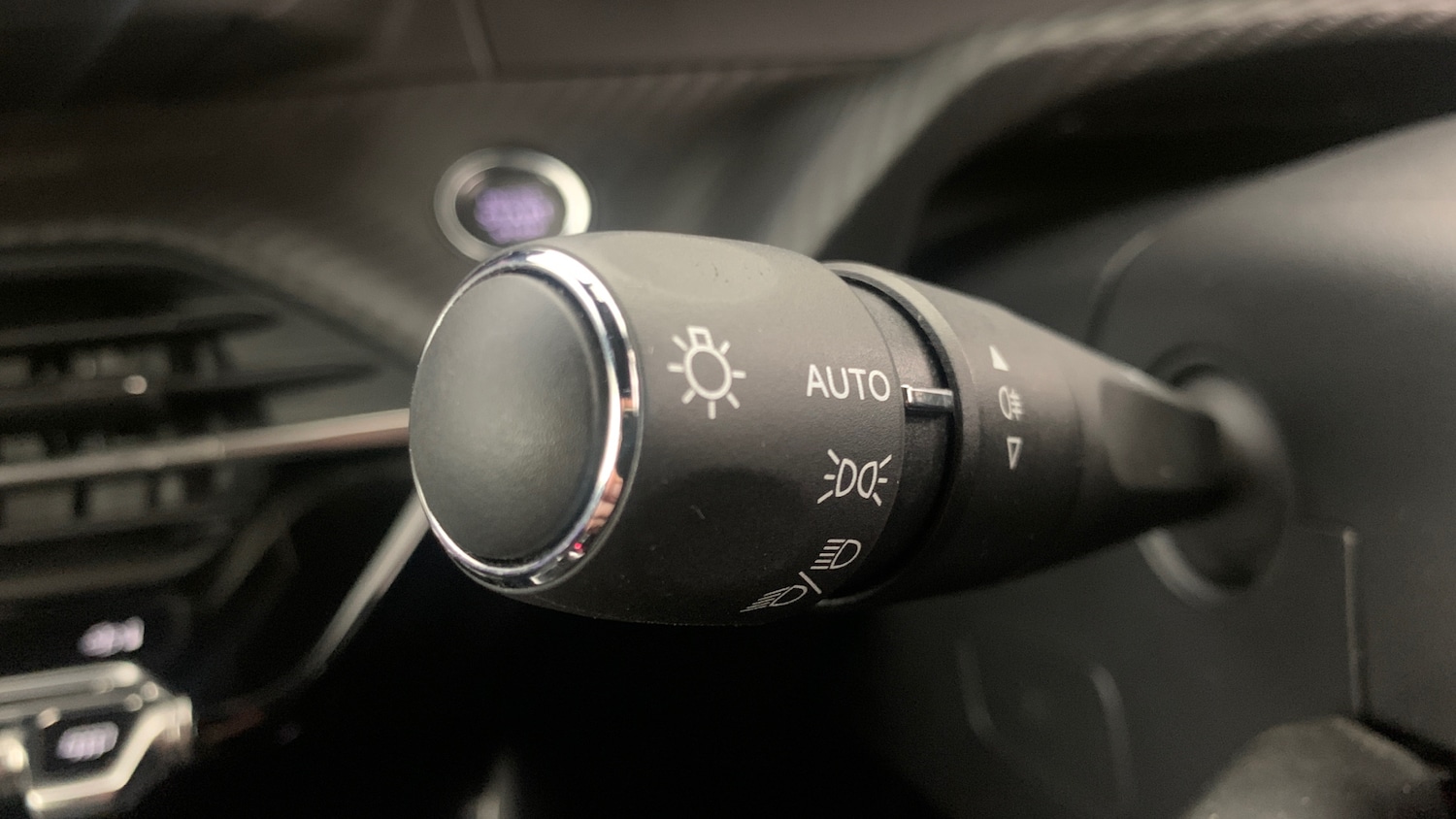 Used Peugeot 208 2024 for sale - 76977337: Photo 34