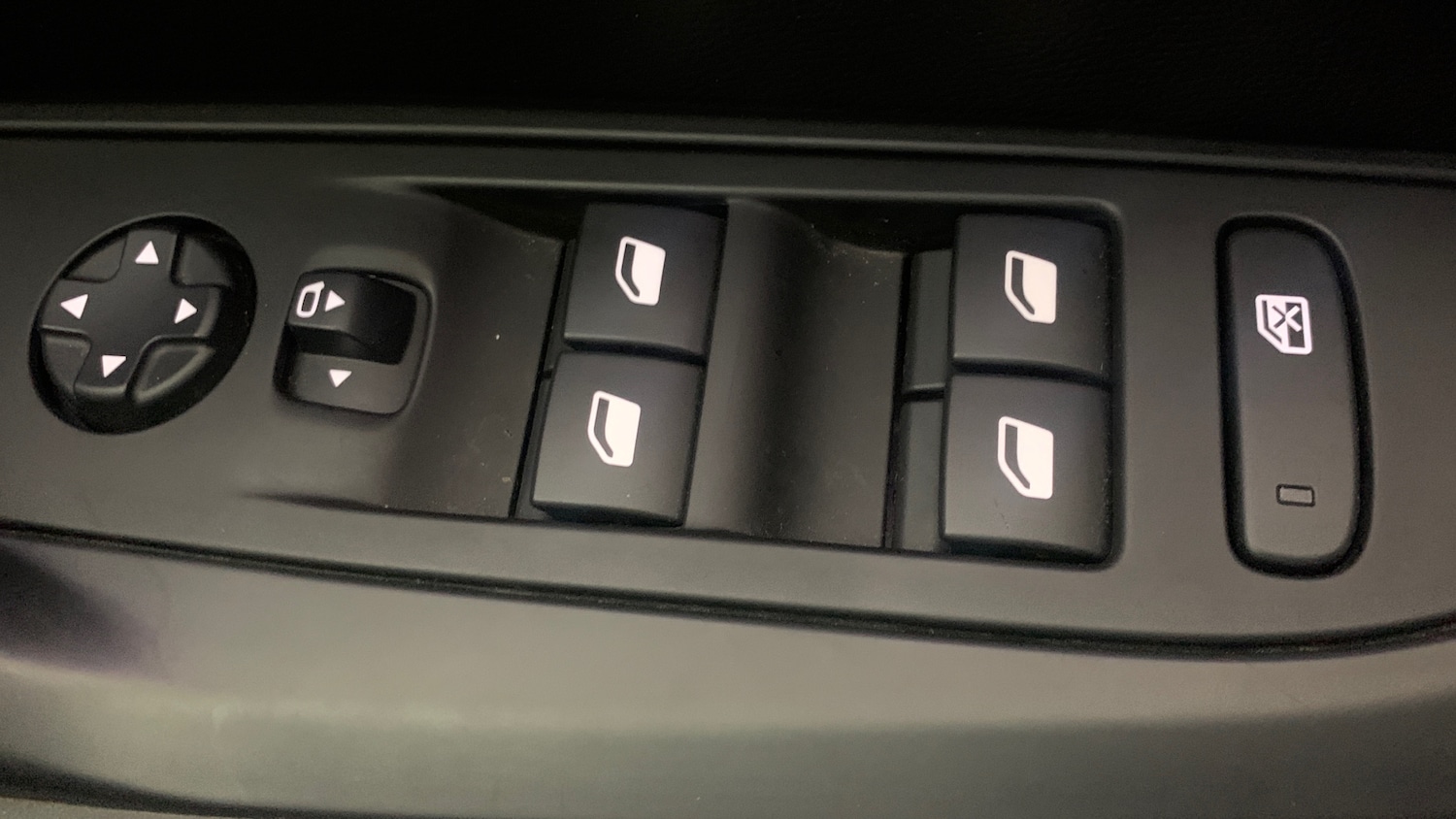 Used Peugeot 208 2024 for sale - 76977337: Photo 37