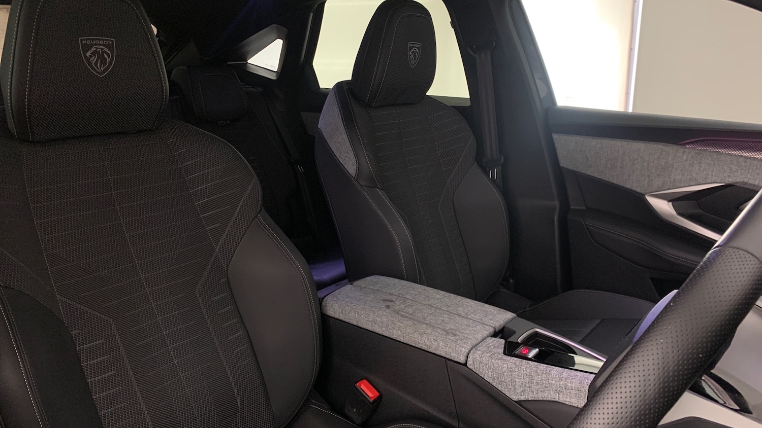 Used Peugeot 3008 2025 for sale - 76400060: Photo 42