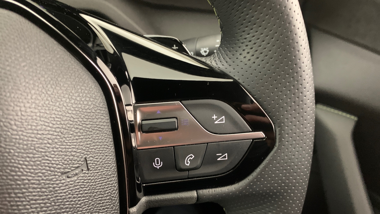 Used Peugeot 408 2024 for sale - 76474351: Photo 18