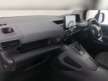Used Peugeot Rifter 2025 for sale - 75929317: Photo