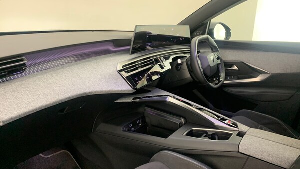 Used Peugeot 3008 2024 for sale - 76123508: Photo 2