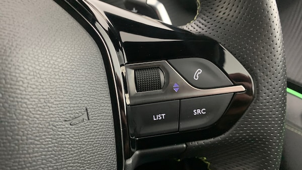 Used Peugeot 2008 2023 for sale - 76228710: Photo 18