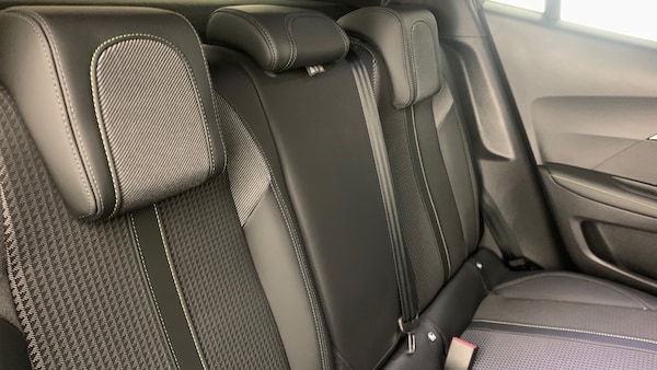 Used Peugeot 2008 2023 for sale - 76228710: Photo 7