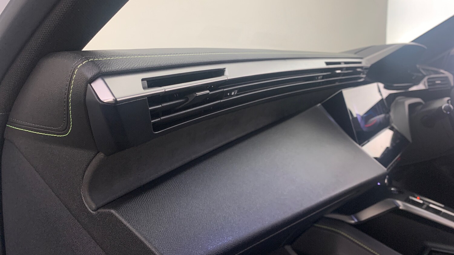 Used Peugeot 408 2025 for sale - 77539160: Photo 60