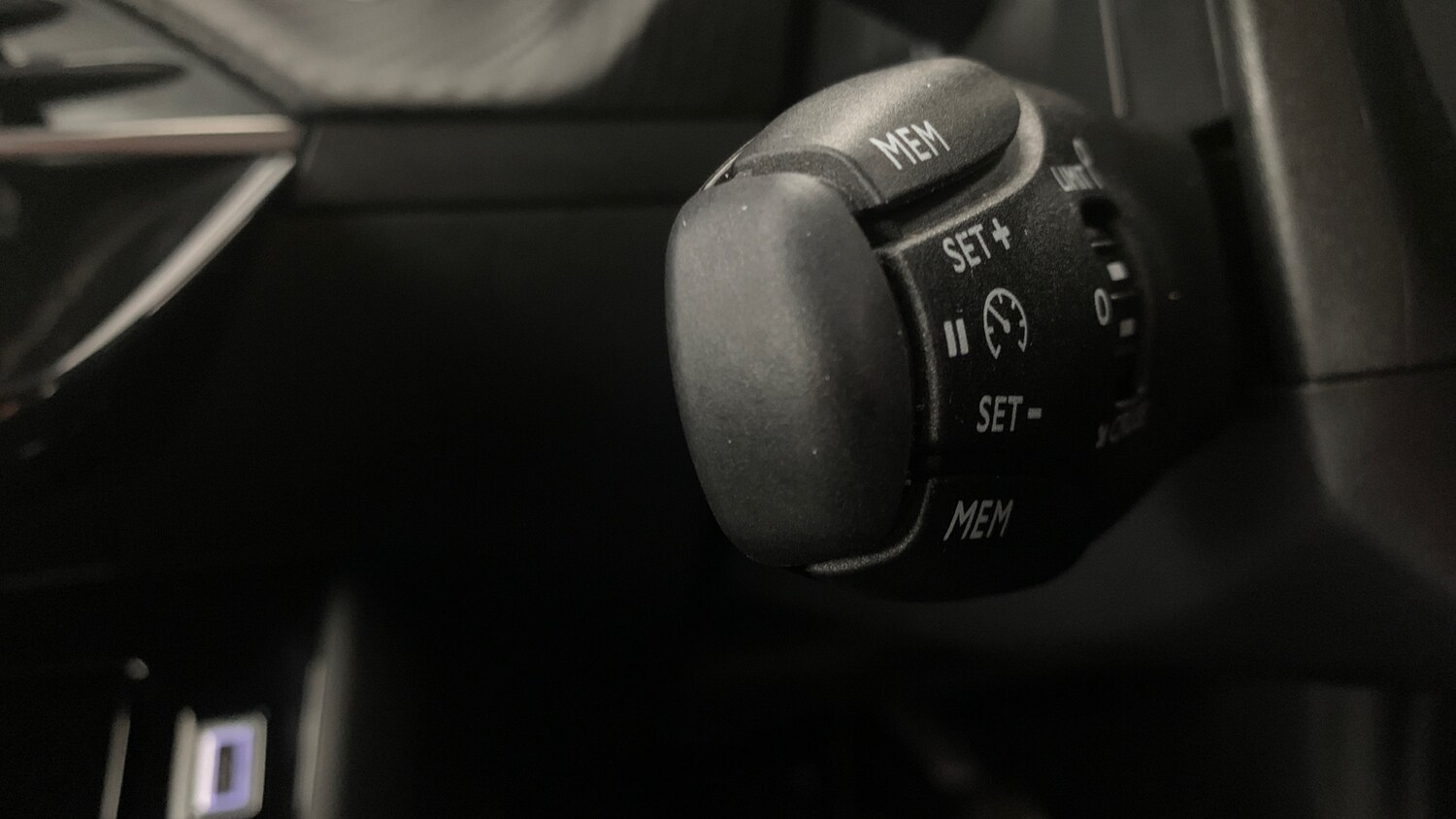 Used Peugeot 2008 2024 for sale - 77067387: Photo 38