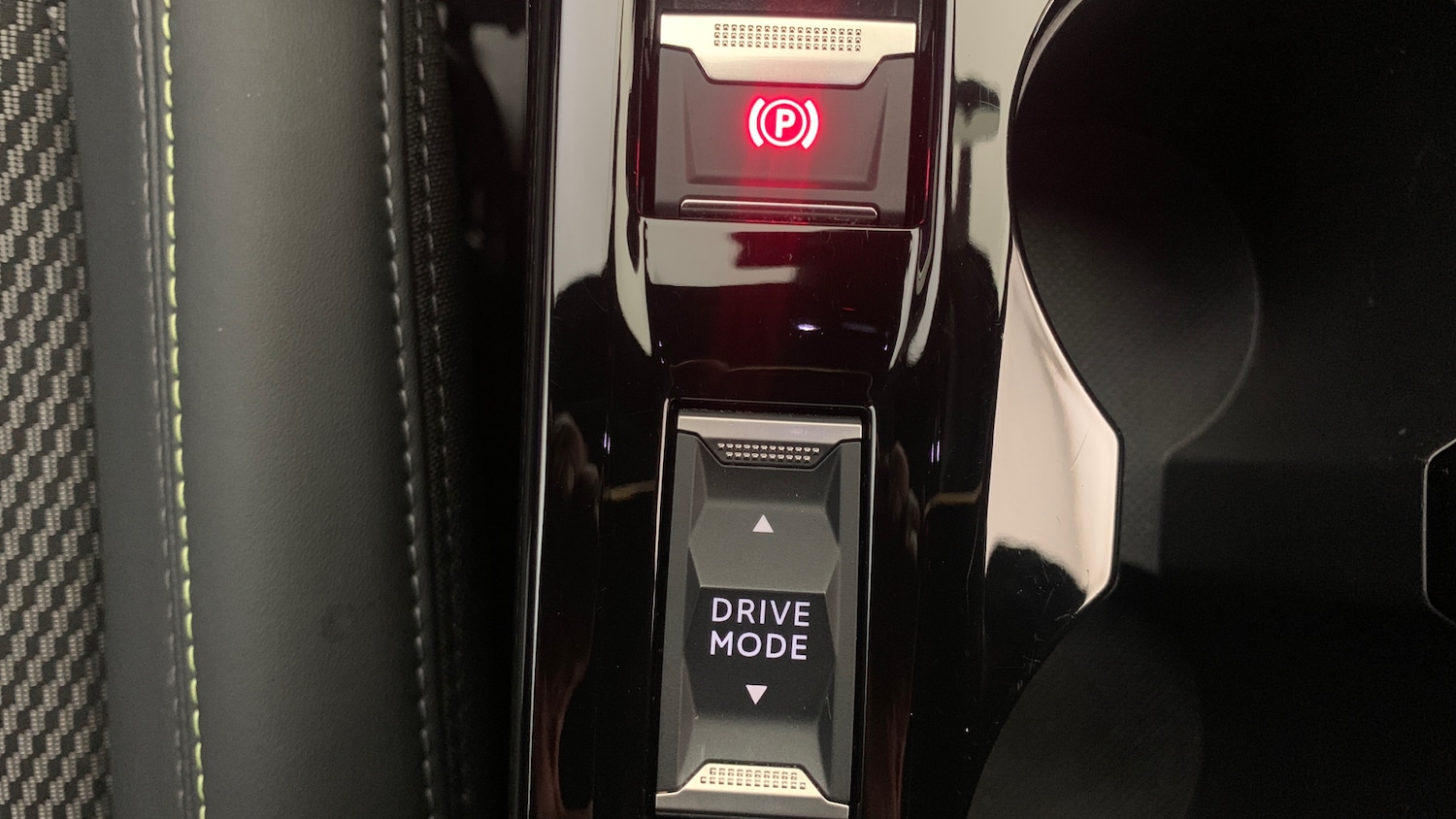 Used Peugeot 2008 2024 for sale - 77121194: Photo 37