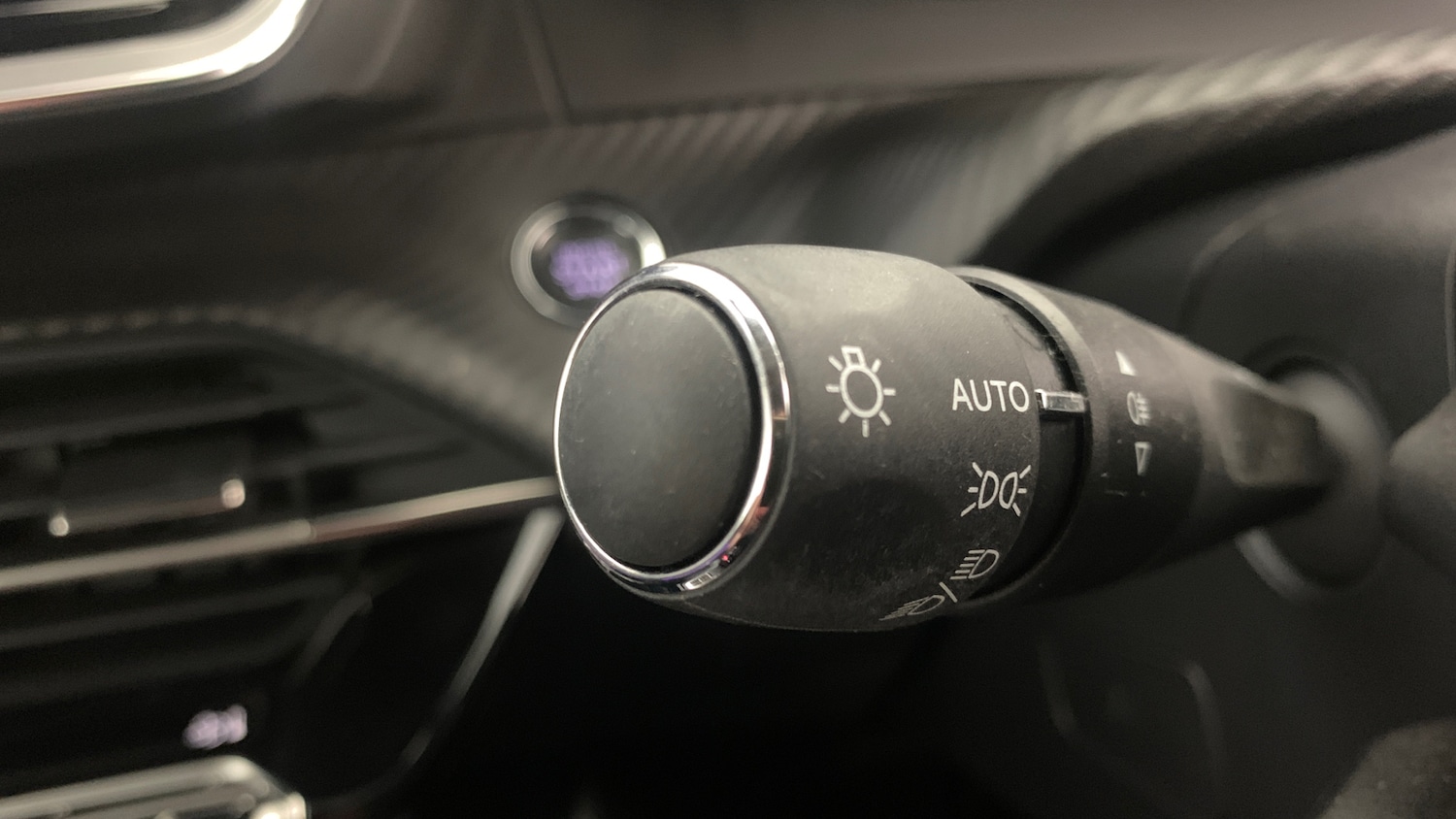 Used Peugeot 2008 2024 for sale - 77121194: Photo 42