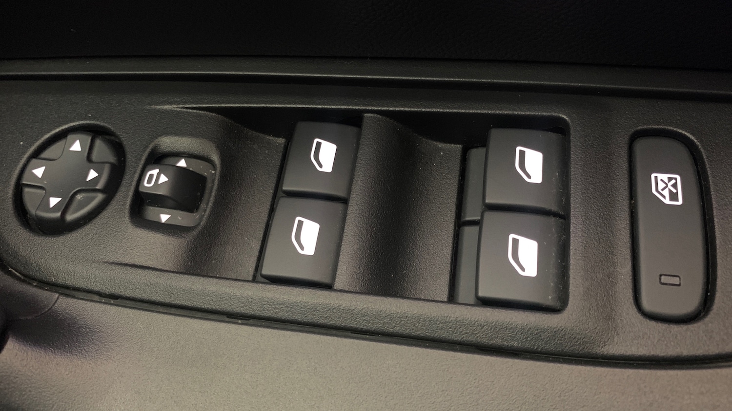 Used Peugeot 2008 2024 for sale - 77121194: Photo 45