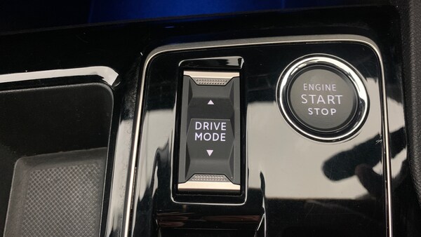 Used Peugeot 5008 2024 for sale - 76216465: Photo 30