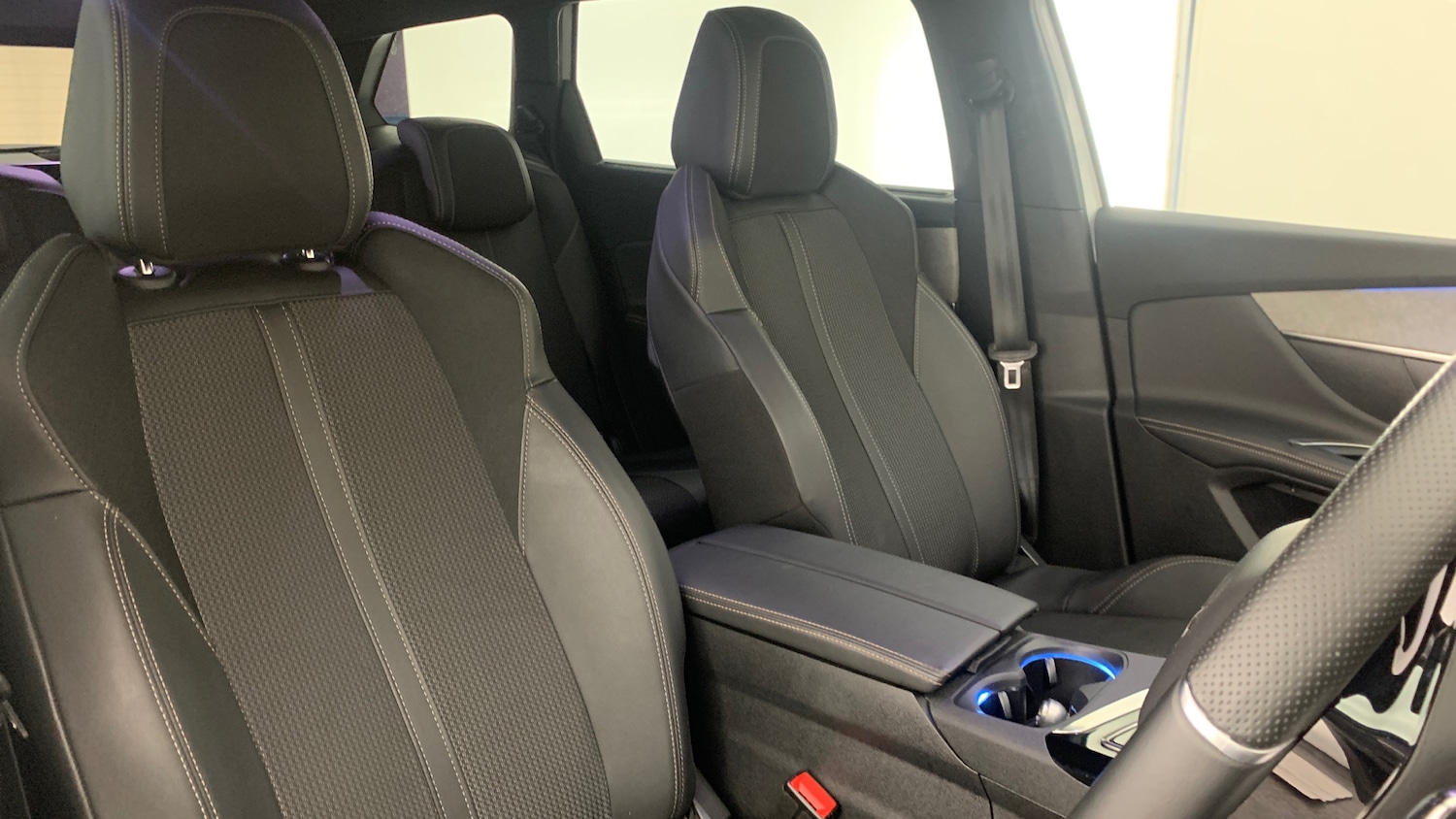 Used Peugeot 5008 2024 for sale - 76216465: Photo 39